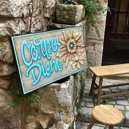Carpe Diem Tourrettes-sur-Loup Exterior photo