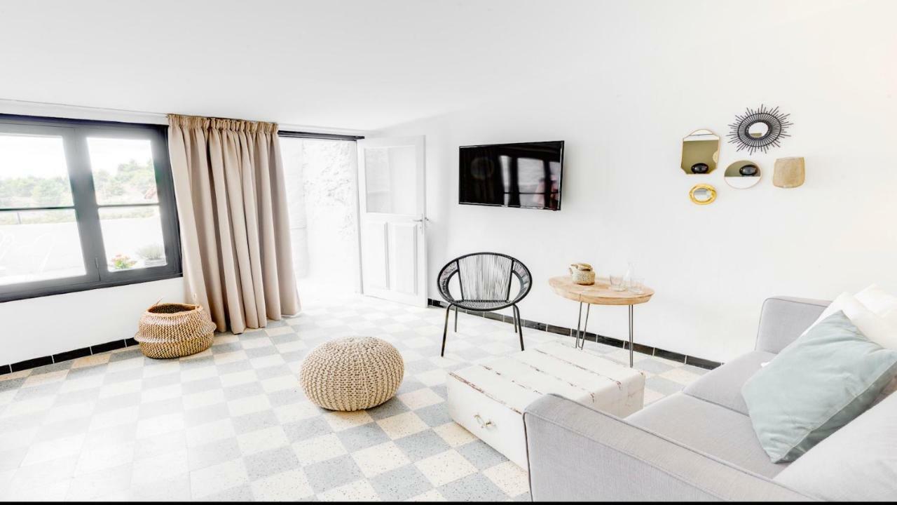 Carpe Diem Tourrettes-sur-Loup Exterior photo